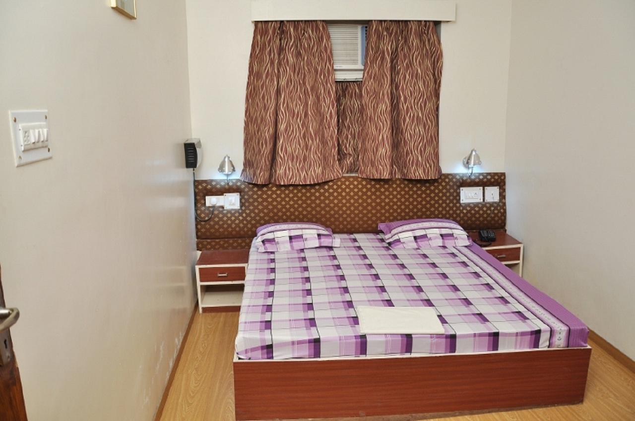 Hotel Savoy - Since 1951 Jaipur Buitenkant foto